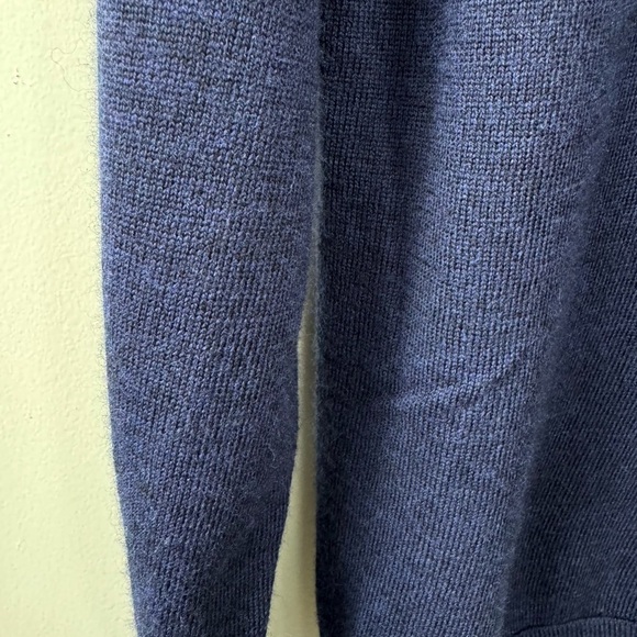 Duluth Trading Size XL 2XL Slim Fit Royal Blue V-Neck 100% Merino Wool Sweater - Picture 5 of 5